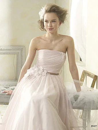 Loyalty Reward Alfred Angelo 8538