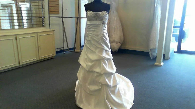 Sale Event Alfred Angelo 829