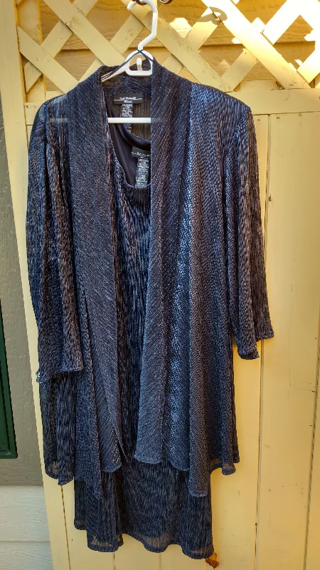 Lowest Price Alfred Angelo R & M Richards Woman