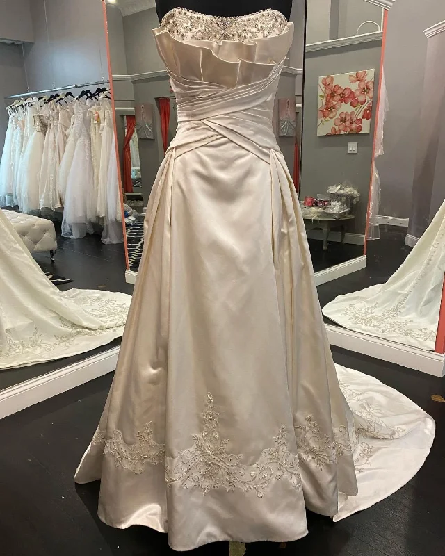 Epic Deals Alfred Angelo 847