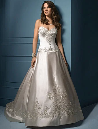 Grand Opening Sale Alfred Angelo 811
