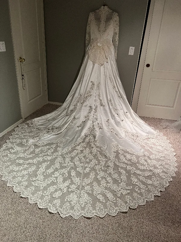 Limited Edition Mori Lee