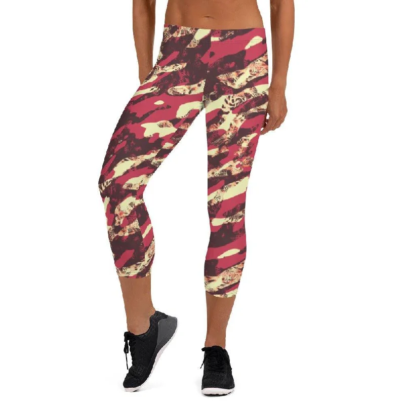 Red Camouflage Women's Capri Leggings