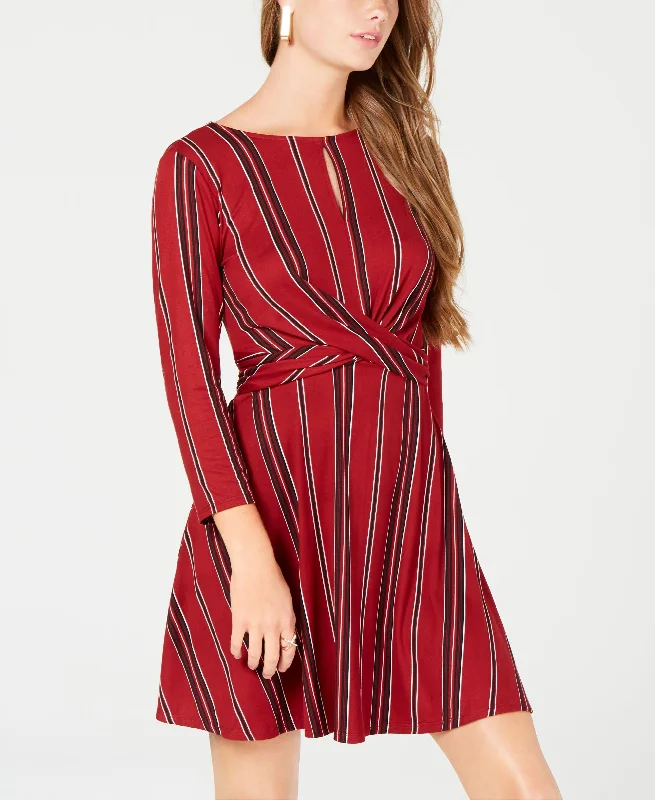 Juniors' Printed Twist-Front Dress